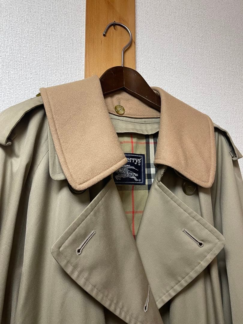 Burberrys ベージュ トレンチコート 西口修平 - メルカリ