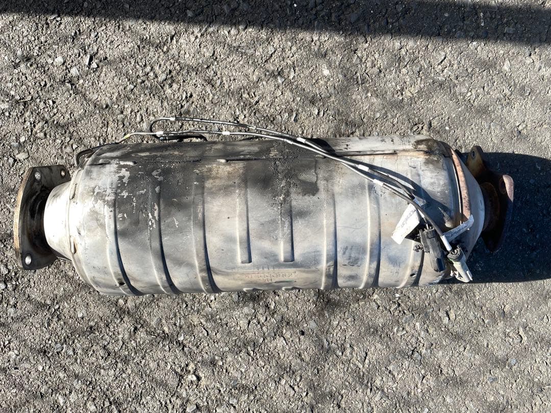 三菱ふそう　触媒　DPF ME555982　FE2＃.5＃.7＃.8＃(7UE) リビルト DPF 純正品番 ME555982 キャンター FE2＃.5＃.7＃.8＃系