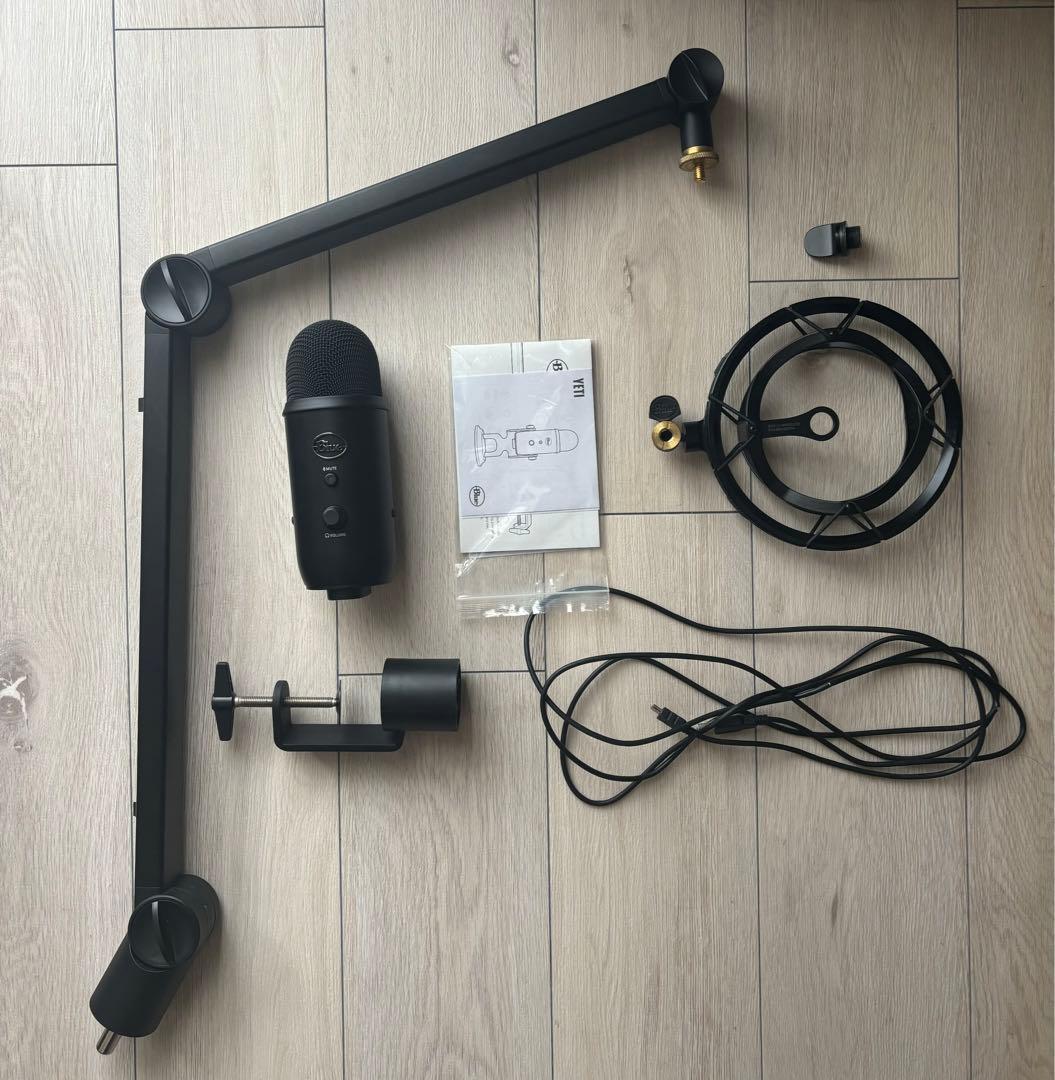 Logicool Blue Yeti BM400BK マイクアーム付 - メルカリ