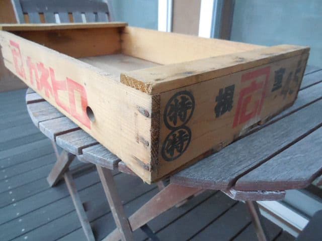 昭和レトロ 木箱 トロ箱 魚屋の箱 魚箱 インテリア オブジェ 居酒屋