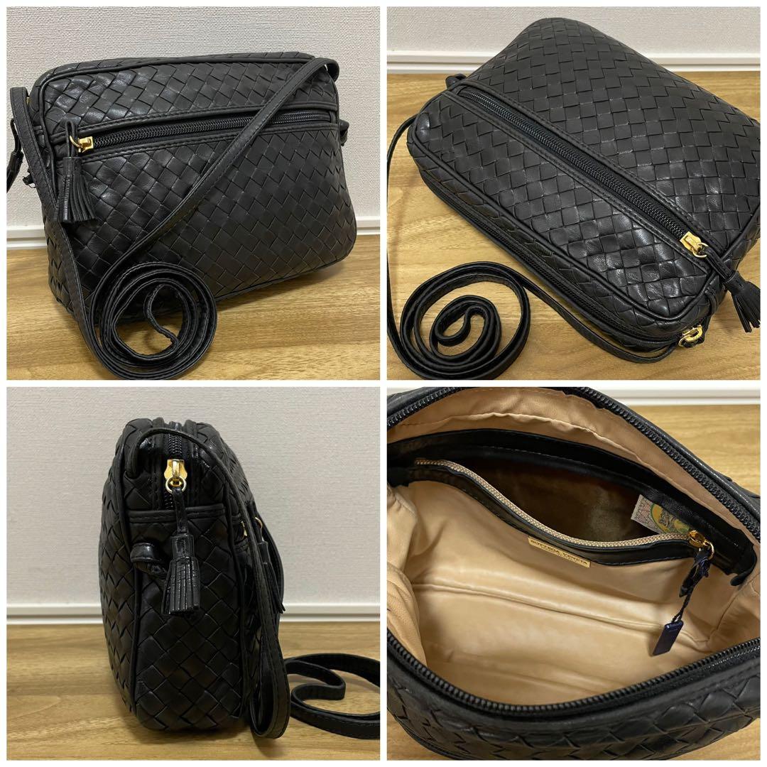 《美品》ボッテガヴェネタ レザー ショルダーバッグ ブラック 黒