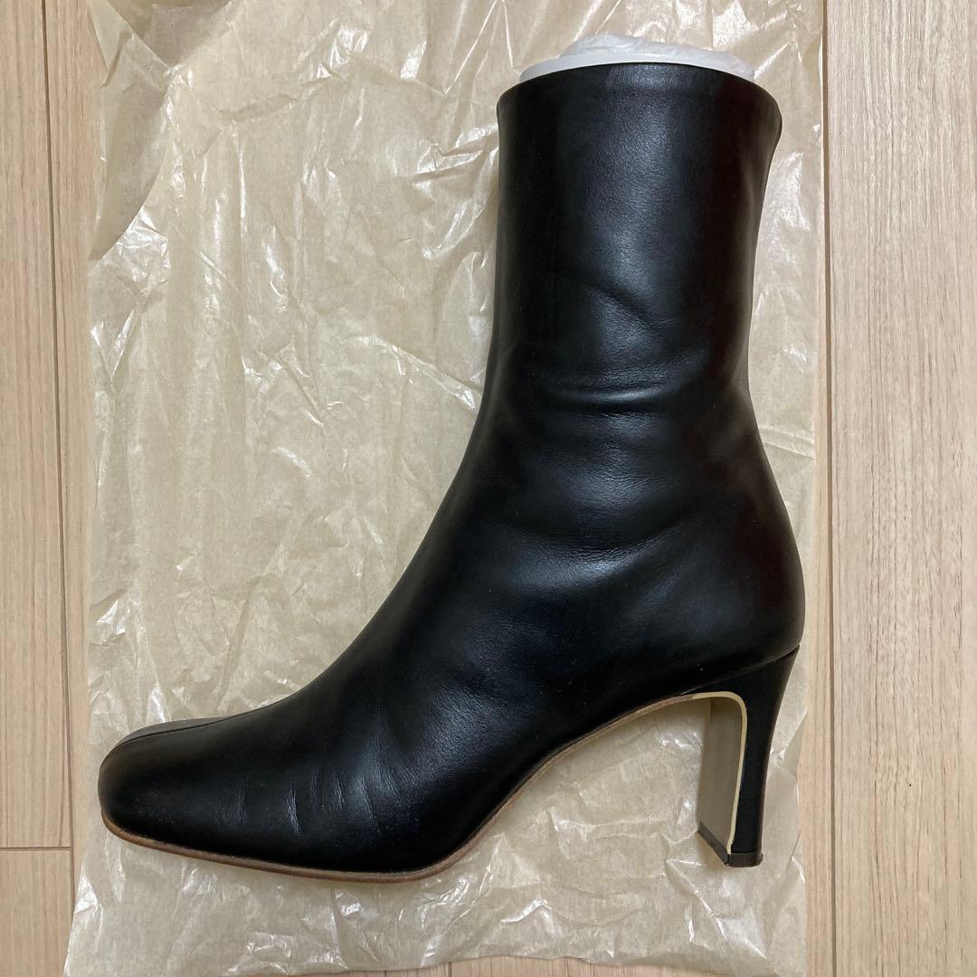DIANA ショートブーツ　黒 23.5cm