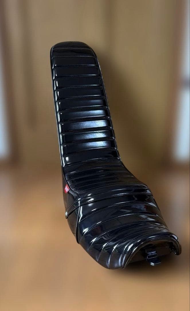 【未使用】ゼファーχ 三段シート　60cm エナメルブラック 2026年最新】Yahoo!オークション -ゼファー400 3段シートの中古品