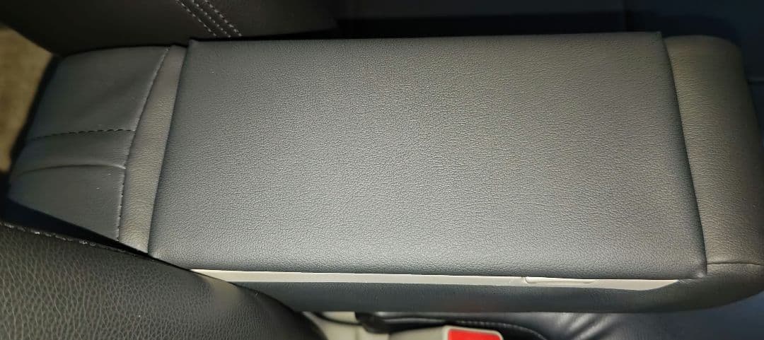限定品 エブリィ DA17W 収納BOX付 BIGアームレスト 合皮カバー 黒