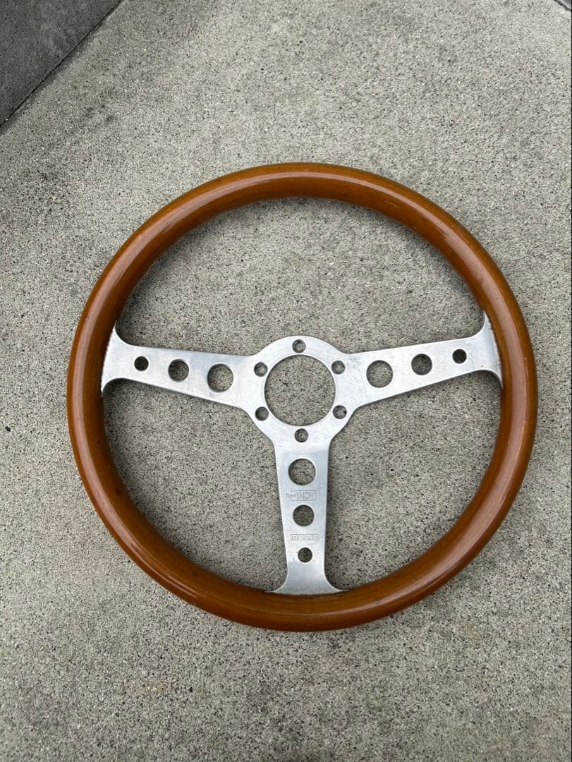 MOMO モモ、ウッドハンドル　旧車、 MOMO（モモ） LUXURY WOOD ラグジュアリーウッド ハンドルカバー