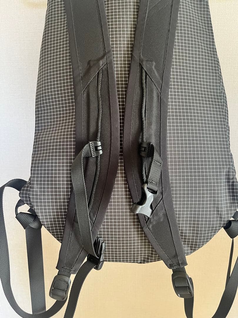 ARC'TERYX コンシール15バックパック ブラック・チェック柄 - メルカリ