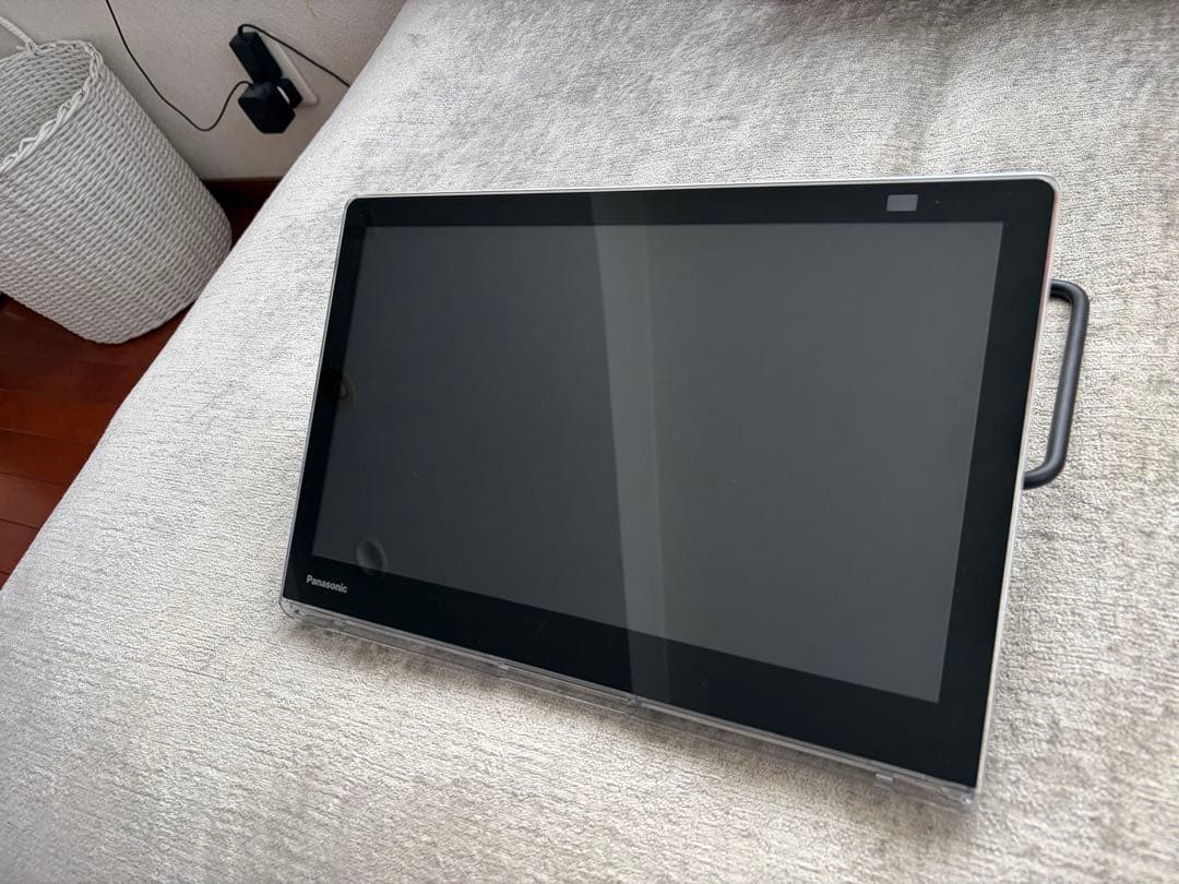 K*Z様 【極美品】パナソニック 15V型 プライベート・ビエラ UN-15L1 Panasonic（パナソニック） 15V型 ポータブル 液晶テレビ プライベート