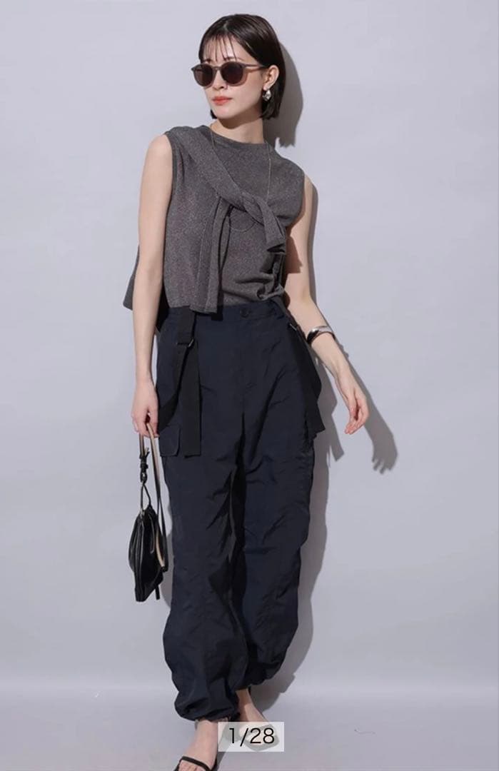 Arpege story 撥水サス付きパラシュートパンツ　ネイビー　新品 ミエット miette サスペンダー付きパラシュートパンツ （ブラック