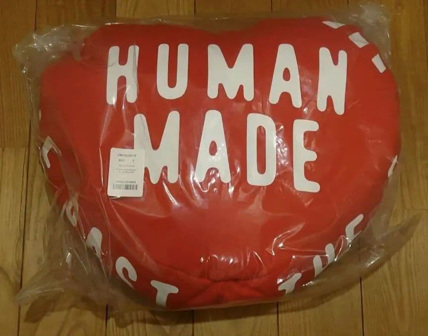 HUMAN MADE HEART BEADS CUSHION RED - メルカリ