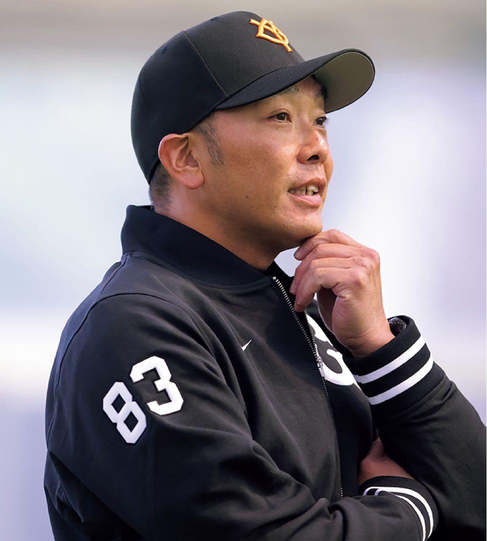 読売ジャイアンツナイキグランドコーチ2024 - メルカリ