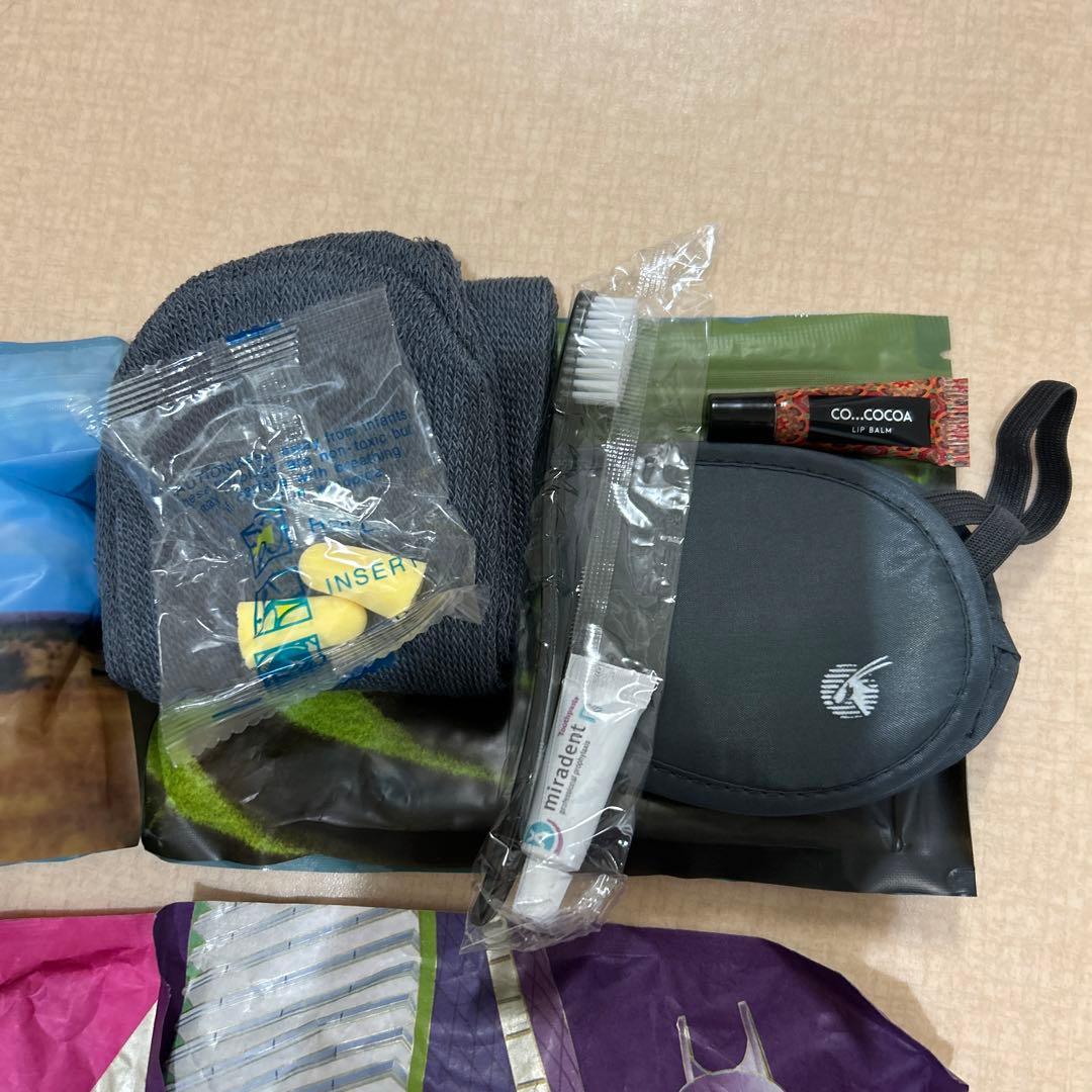 カタール航空 エコノミーアメニティ 4セット - メルカリ