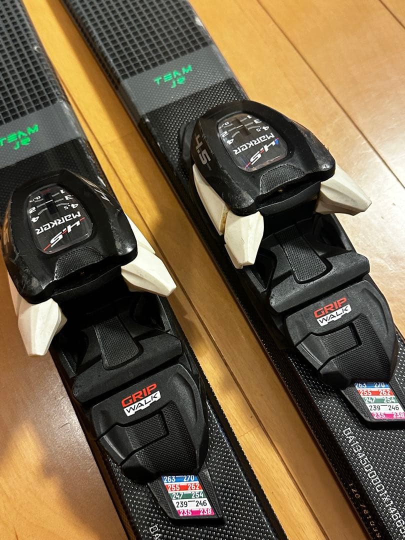 ハナ⭐︎ハナ様専用Nordica スキー板 130cm のみ - メルカリ