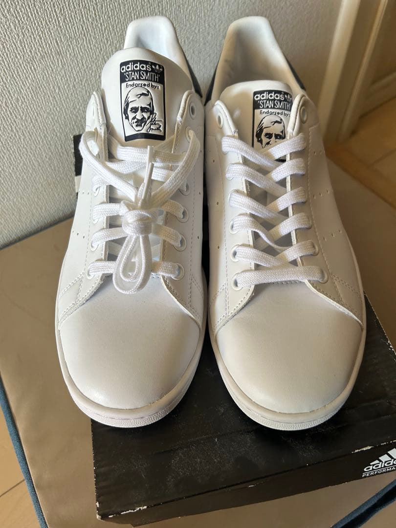 アディダス スタンスミス【27.0センチ】 ホワイト/ネイビー adidas STAN SMITH J 