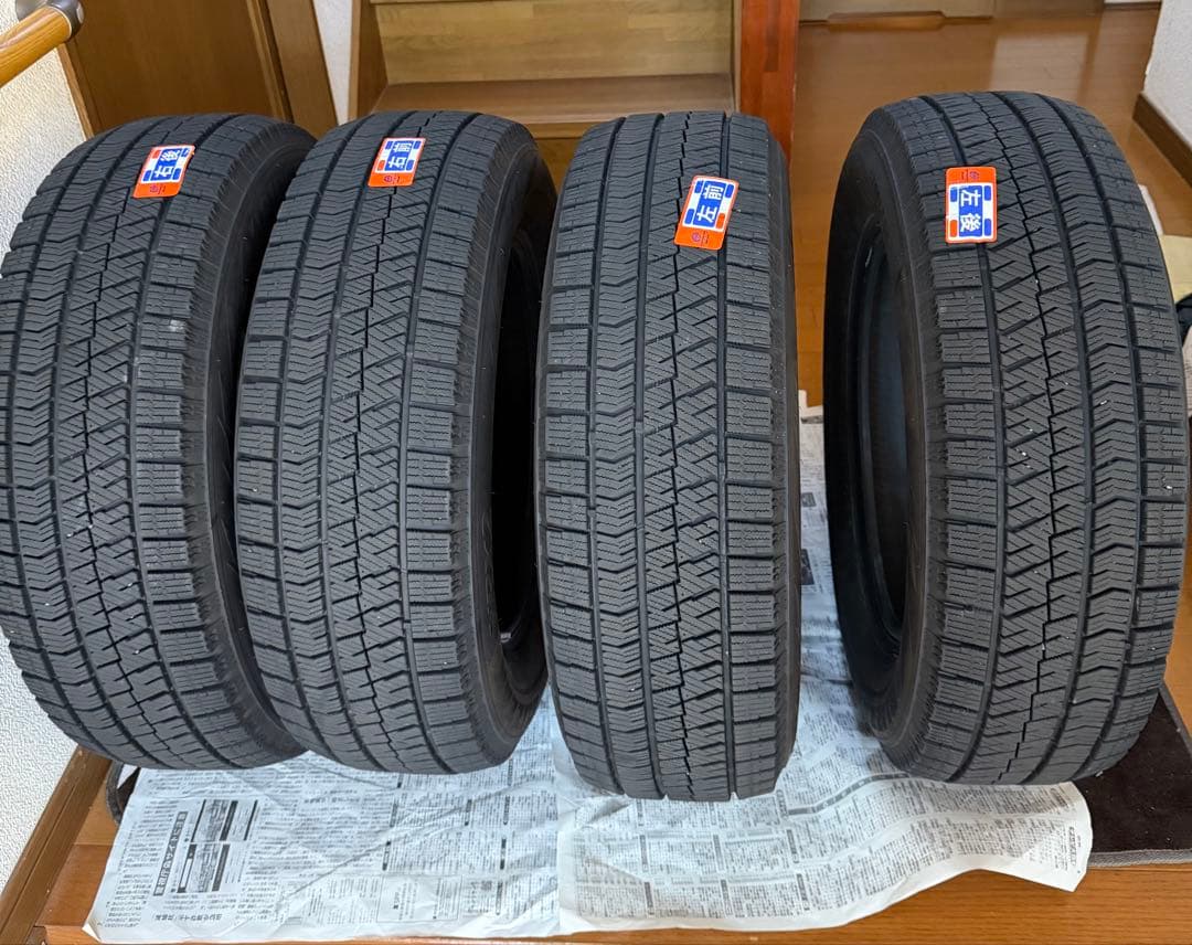 ブリヂストン　スタッドレスタイヤ① vrx2 205/65R16 22年製　2本 205 65r16 スタッドレス（ブリザック VRX2）のおすすめ人気商品一覧