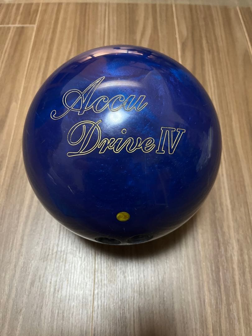 ナノデスAccu Drive IV ボウリングボール15ポンド - メルカリ