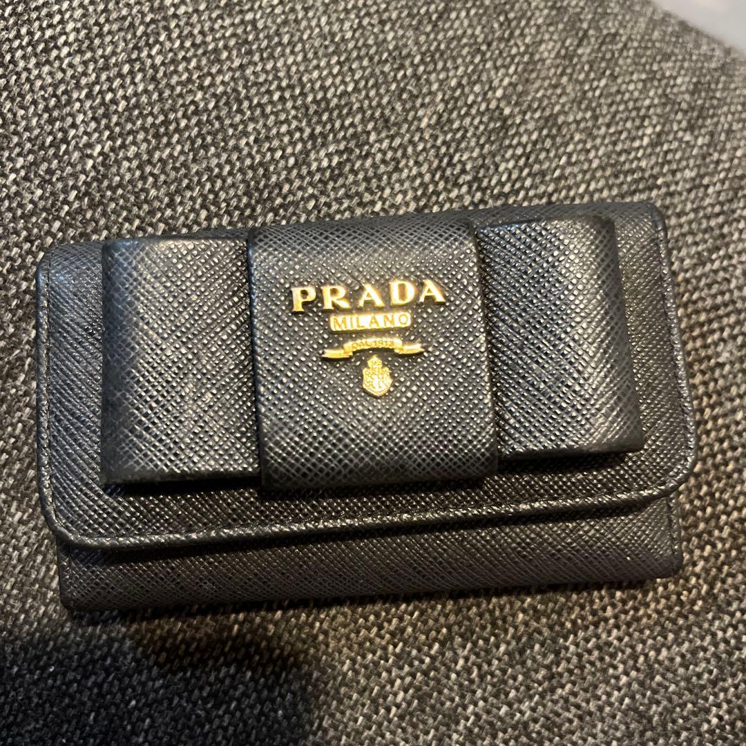 PRADA ブラック レザー キーケース リボン 楽天市場】prada キーケース リボンの通販