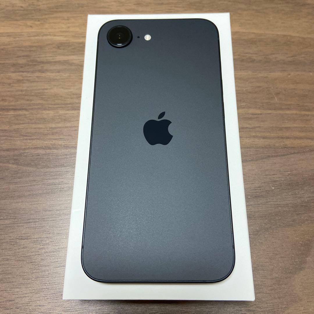 iPhone 16e Black 128GB SIMフリー iPhone 16 128GB ブラックを購入 - Apple（日本）