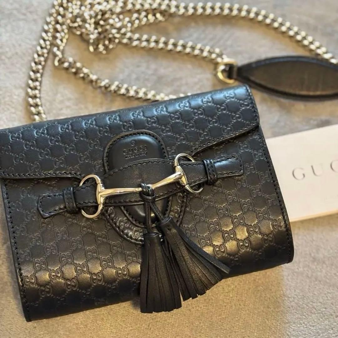 【美品】超レア　Gucci GGパターン ブラック クラッチバッグ　チェーン GUCCI（グッチ） ショルダーバッグ チェーンバッグ インターロッキング