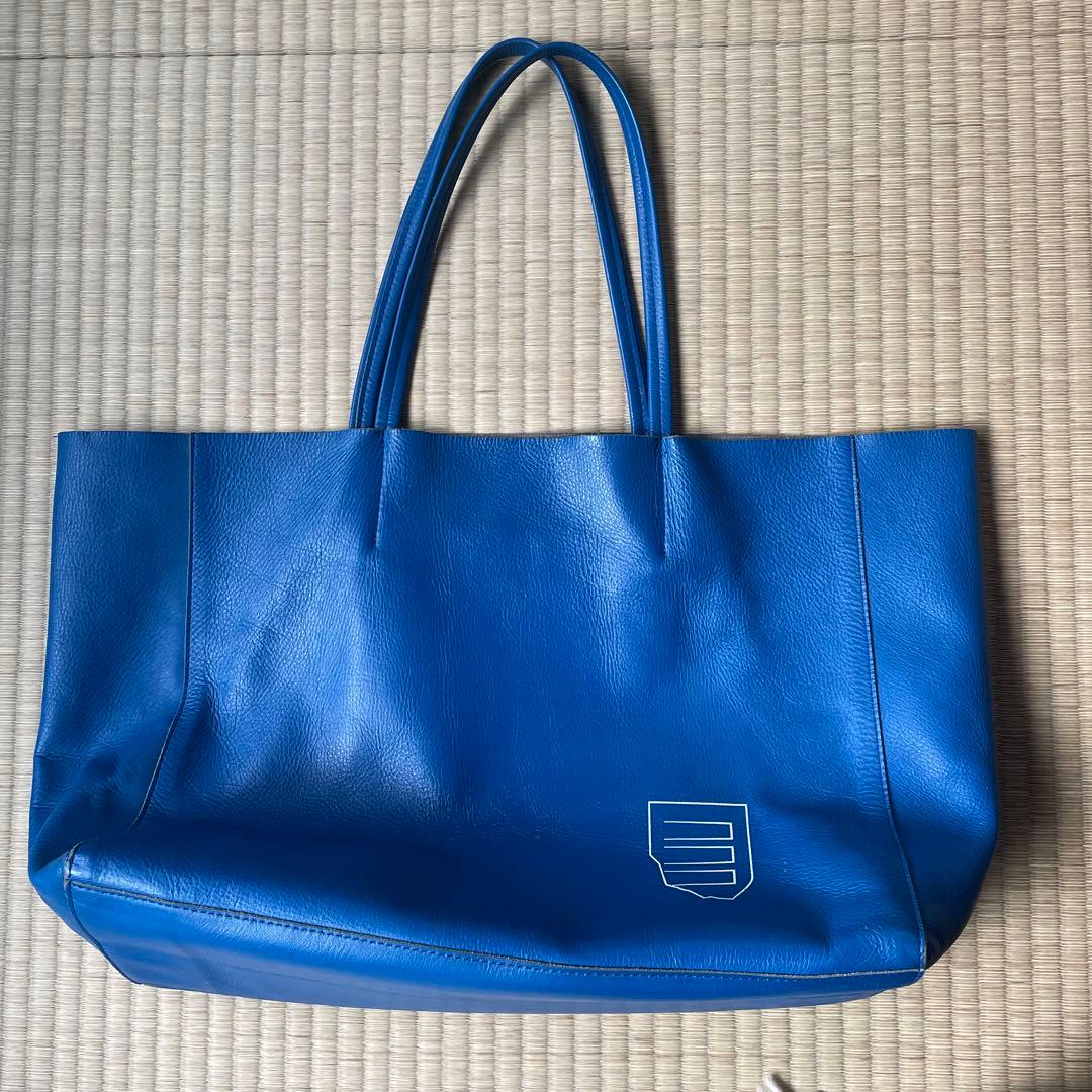 CACUMA本革レザーバッグターコイズブルーA4収納可 手縫い牛ヌメ革トートバッグA4横 ターコイズブルー（キーホルダー付き