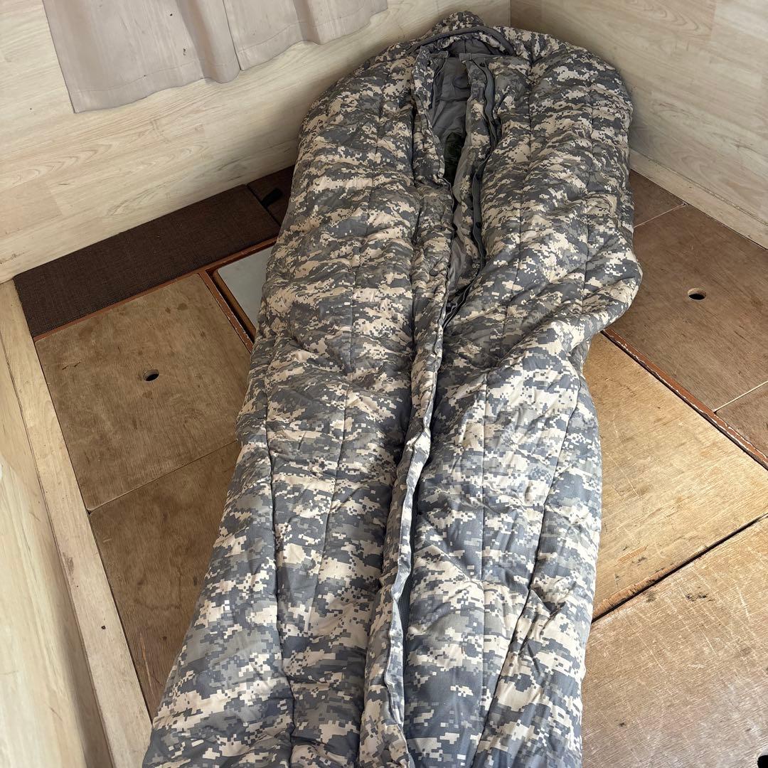 XTONZ シュラフ ダウン100% ミリタリー 新品 710688 XTONZ シュラフ ダウン100% ミリタリー 新品 710688 - メルカリ