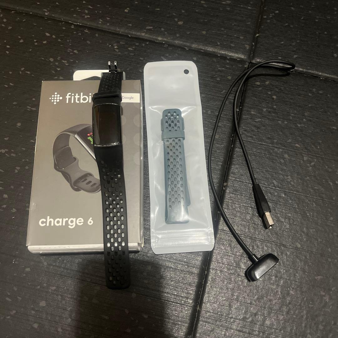 【動作良好/おまけ付】Fitbit Charge 6 ブラック すれ傷あり Fitbit Charge 6 GPS搭載 フィットネストラッカー スマートウォッチ