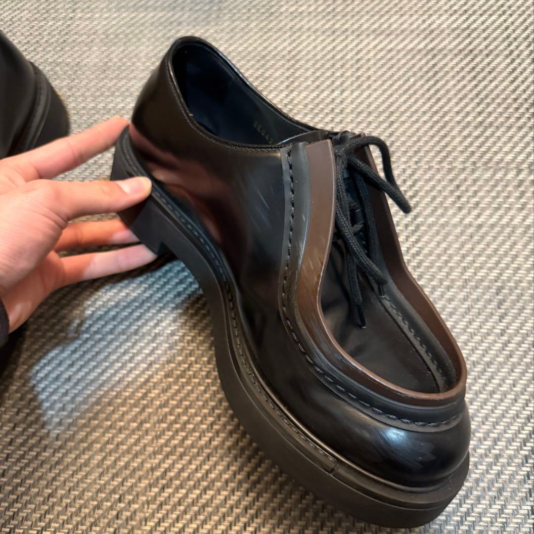PRADA ダイアパソン オペークブラッシュドレザー レースアップ