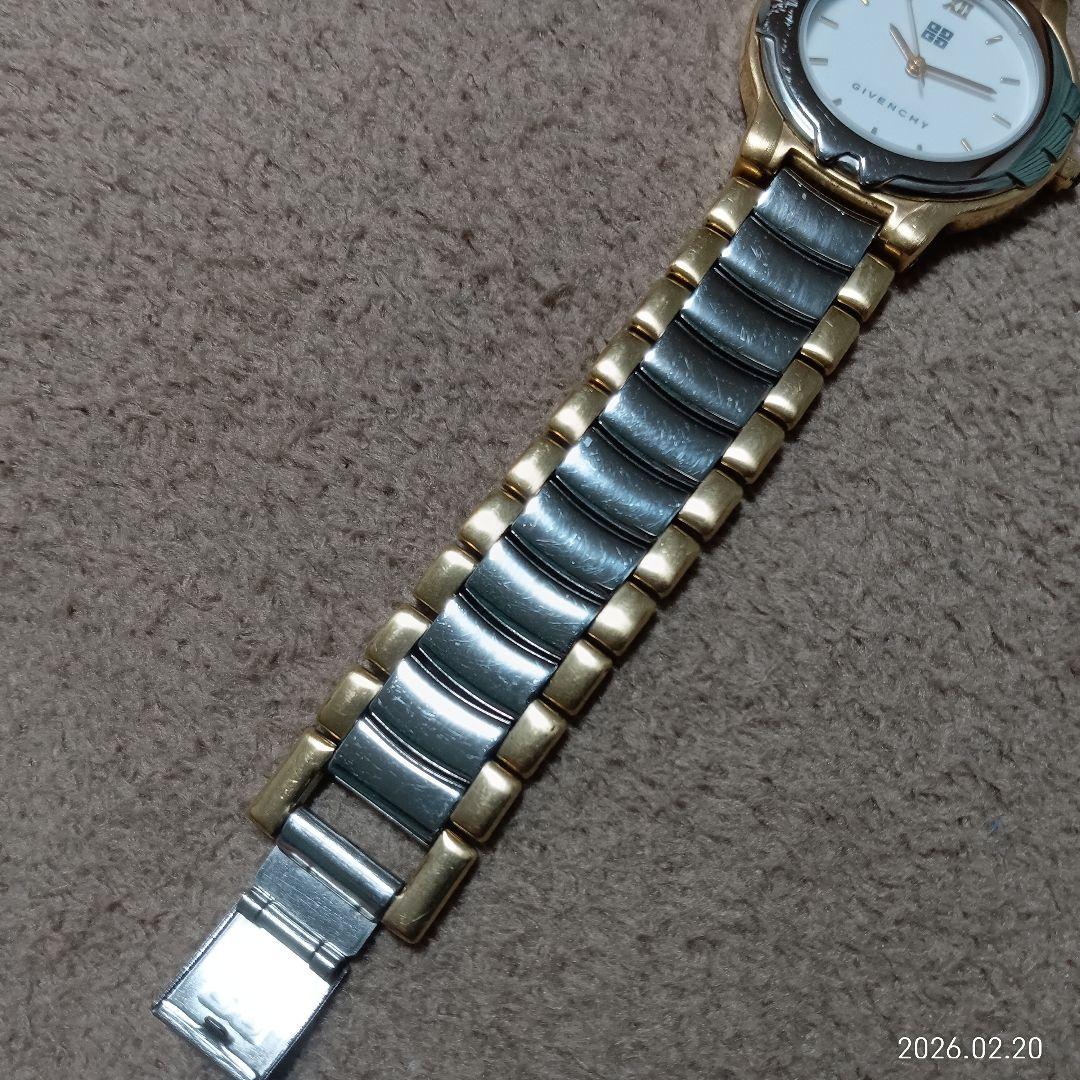 電池交換済 GIVENCHY 腕時計 クォーツ ゴールド ジバンシィ - メルカリ