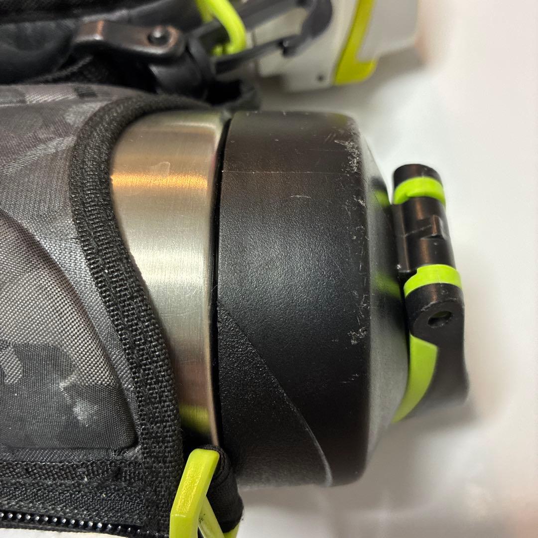 ハ*ル様 TIGER SAHARA 水筒&ポーチブラック・イエロー 1.0L 中