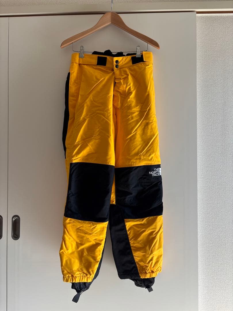 スノボーウェア　パンツ　ノースフェイス THE NORTH FACE（ザ ノースフェイス） ラスト1着 Lサイズ ノース