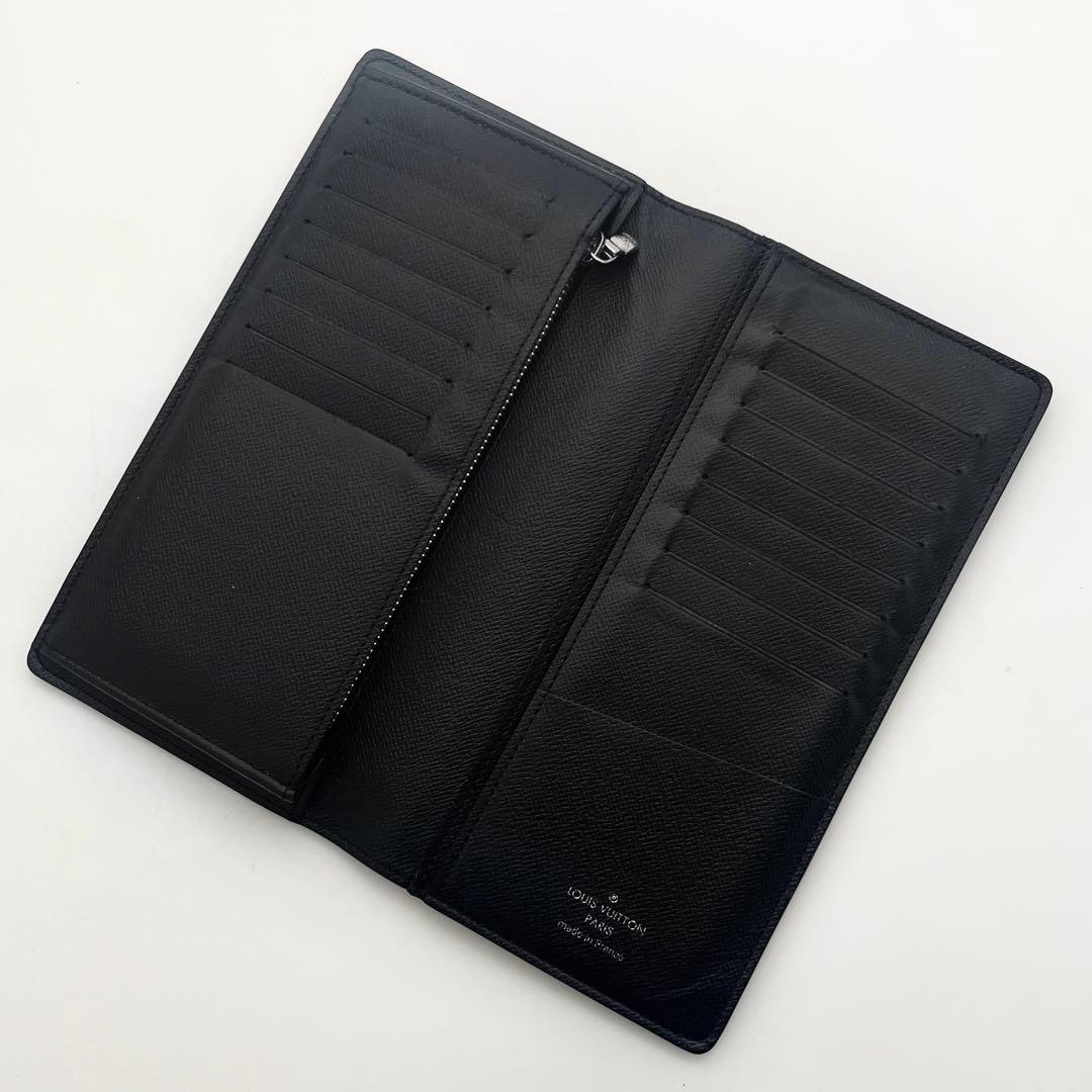 極美品 ルイヴィトン タイガ シルバーロゴLV金具 ポルトフォイユ