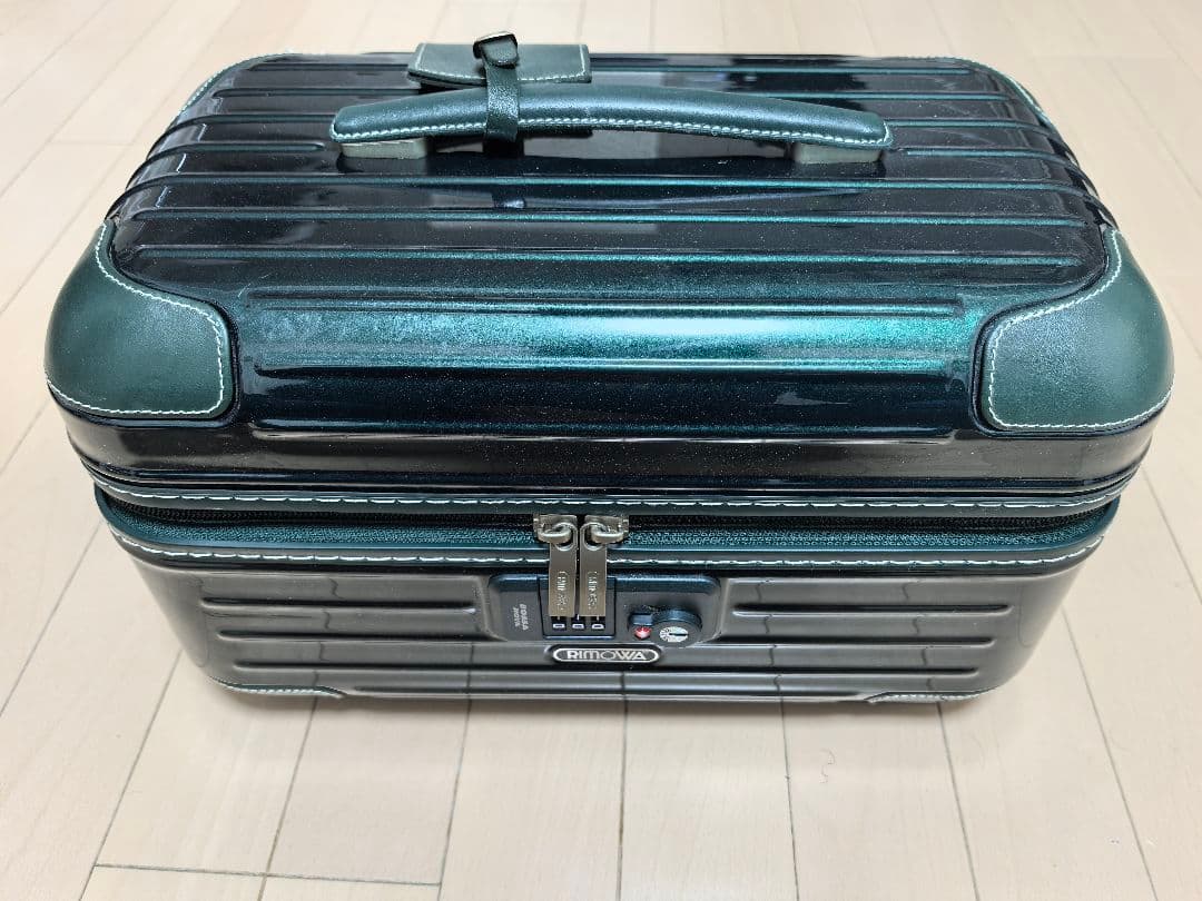 [値下不可]RIMOWA リモワ ボサノバビューティーケース ダイヤルロック式 楽天市場】【バッグ】RIMOWA リモワ BOSSA NOVA ボサノバ ビューティー