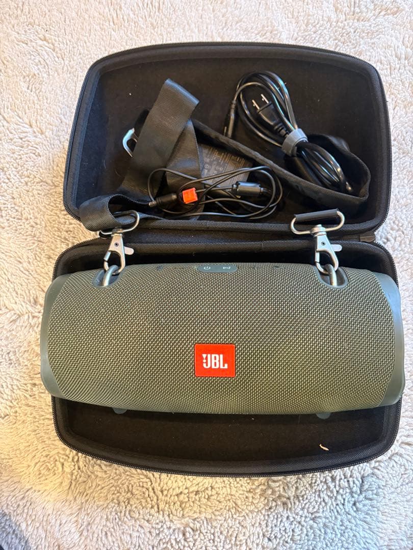 ハナフィ JBL XTREME 2 ワイヤレススピーカー 栓抜きとしても使える防水Bluetoothスピーカー「JBL XTREME2」 - AV Watch