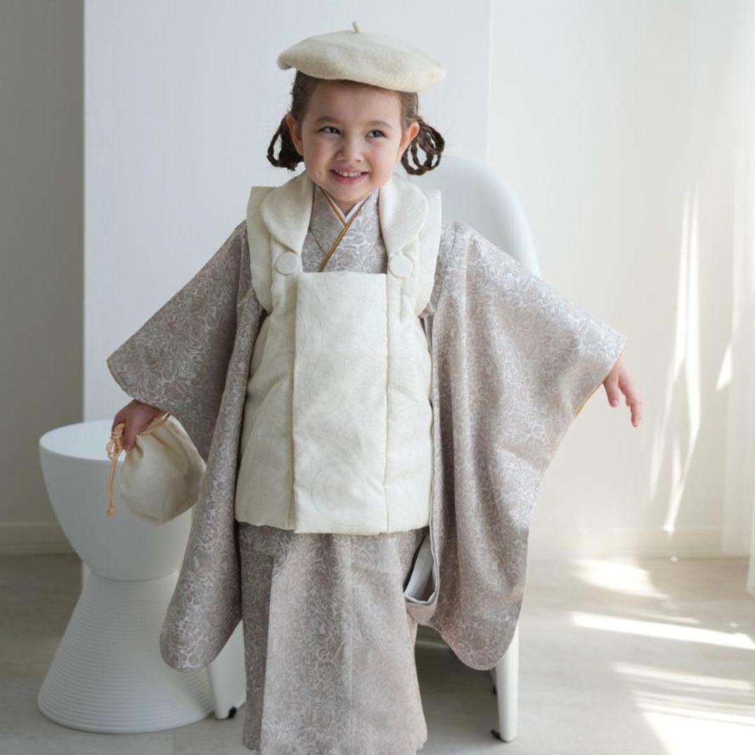 ❀大人気❀　早期完売品　新品未使用　清楚系　ピーチアイボリー　女の子　男の子