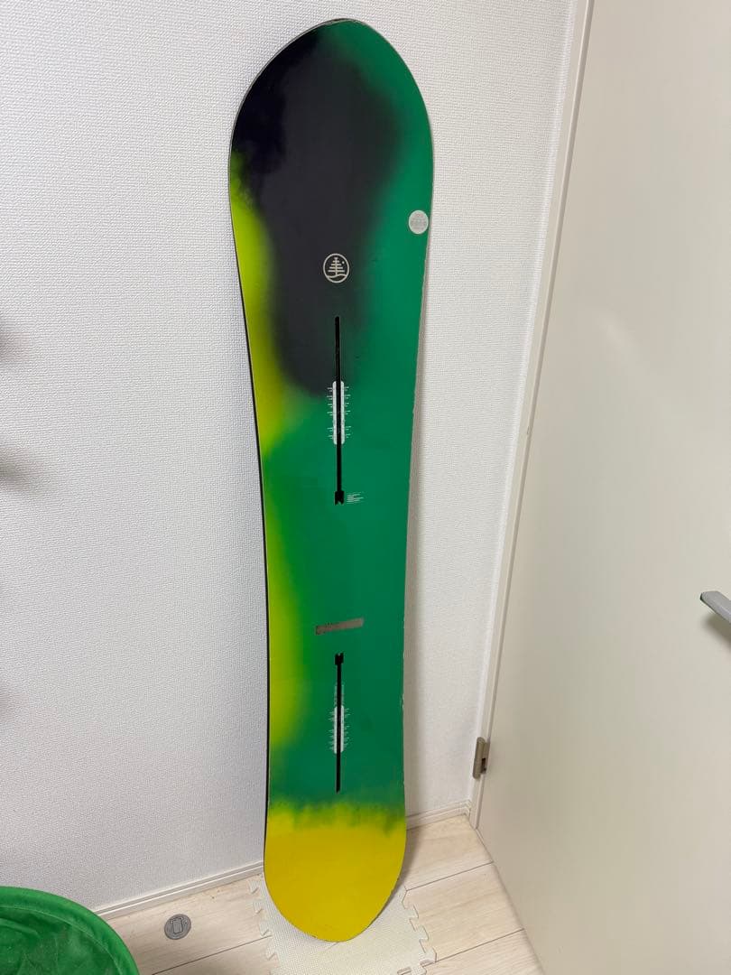 Burton family tree バイン取り付けプラグも付属します。 BURTON（バートン） 24-25 BURTON スノーボード Unisex Family Tree