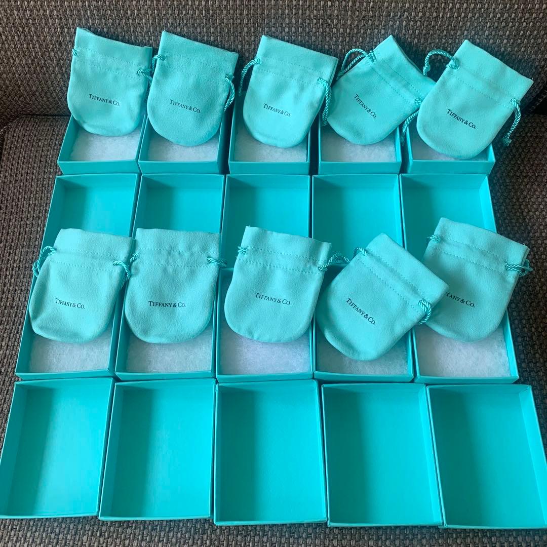 現行品　新品未使用ティファニー空箱巾着袋10セット 美品 ティファニー 巾着袋 空箱 10個セット 保存袋 アクセサリー入れ