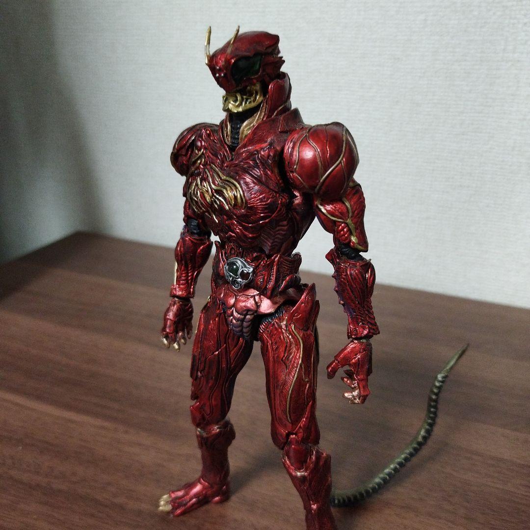 s.i.c. ドラス レッドバージョン フィギュア 仮面ライダー 竹谷隆之