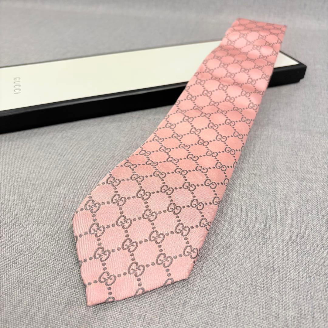 GUCCI グッチ GG柄 シルク100 メンズ ネクタイ ピンク グレー - メルカリ
