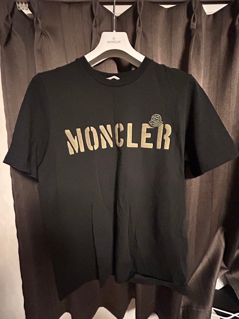 MONCLER ロゴTシャツ ブラック Moncler ロゴ Tシャツ | ブラック | FARFETCH JP
