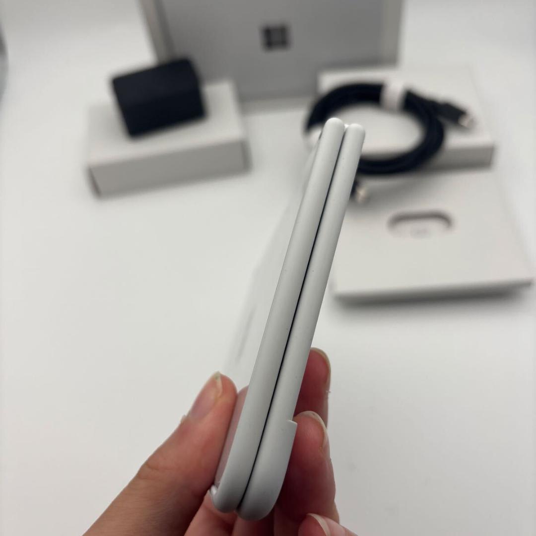 hayatetsu様 マイクロソフト サーフェス デュオ 256GB AT&T - メルカリ