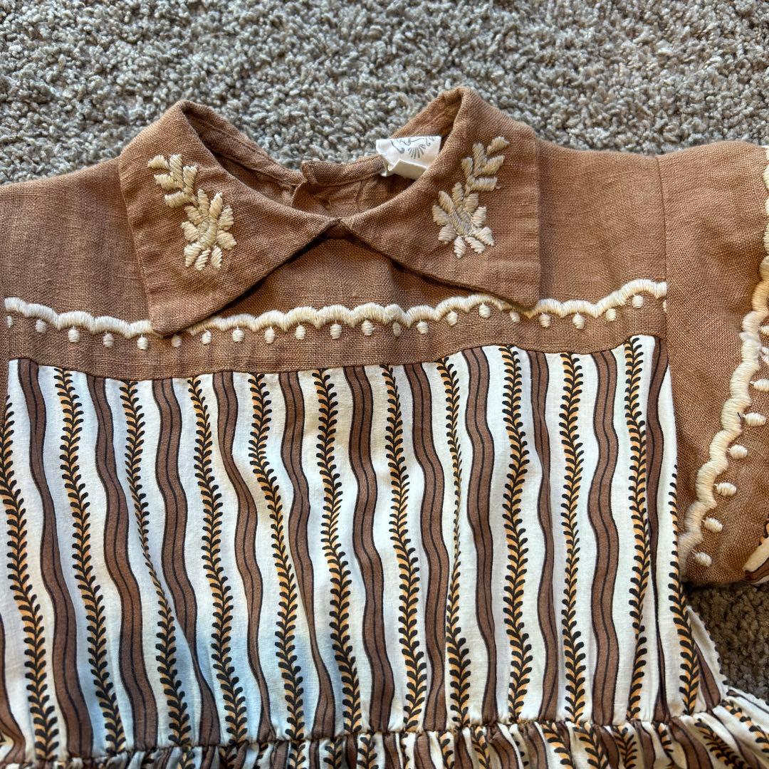 Apolinaストライプ刺繍ワンピース 2-3y - メルカリ