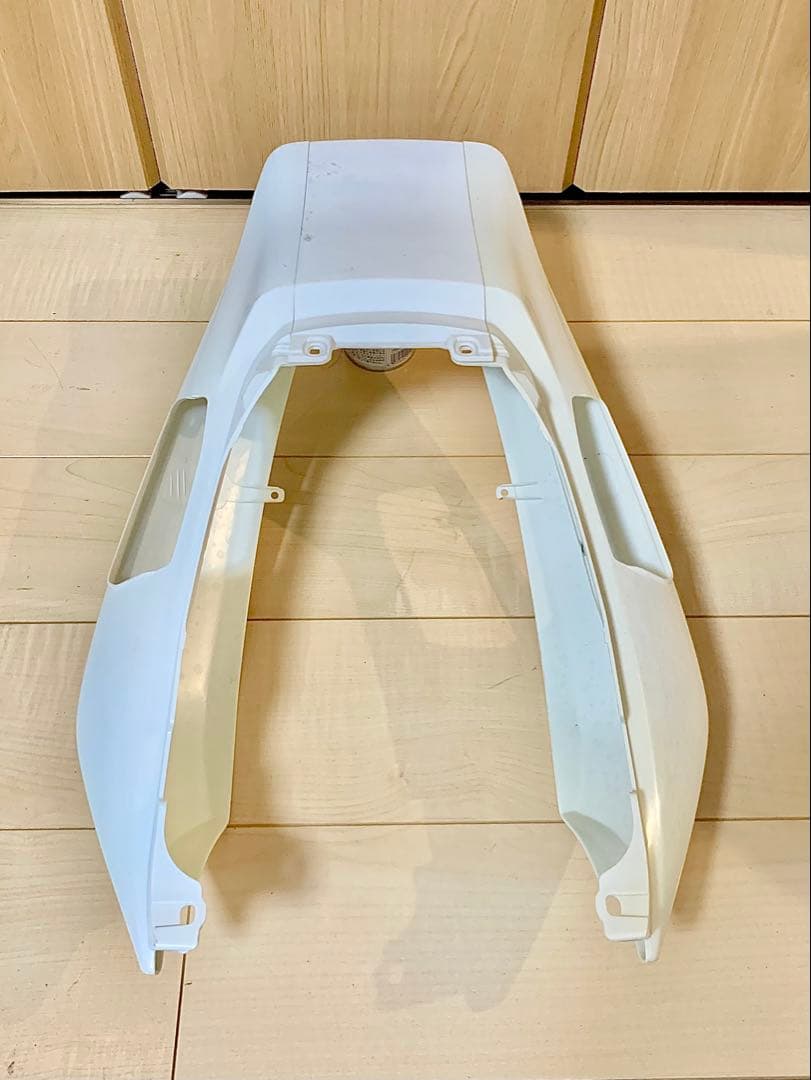 未塗装 CB400SF リアカウル NC42 後期 シートカウル テールカウル CB400SF （NC42後期）VTEC Revo 無塗装ペイントベースTYPE-X外装Wあん