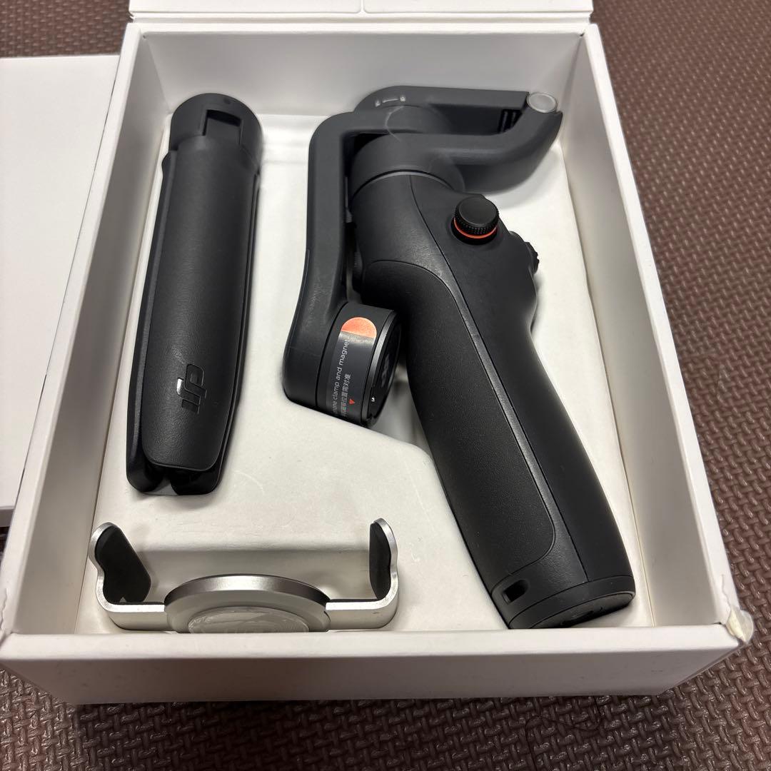 ⭐️美品DJI Osmo Mobile 6 OM6 Osmo Mobile 6を購入 - スマホ用ジンバル - DJIストア