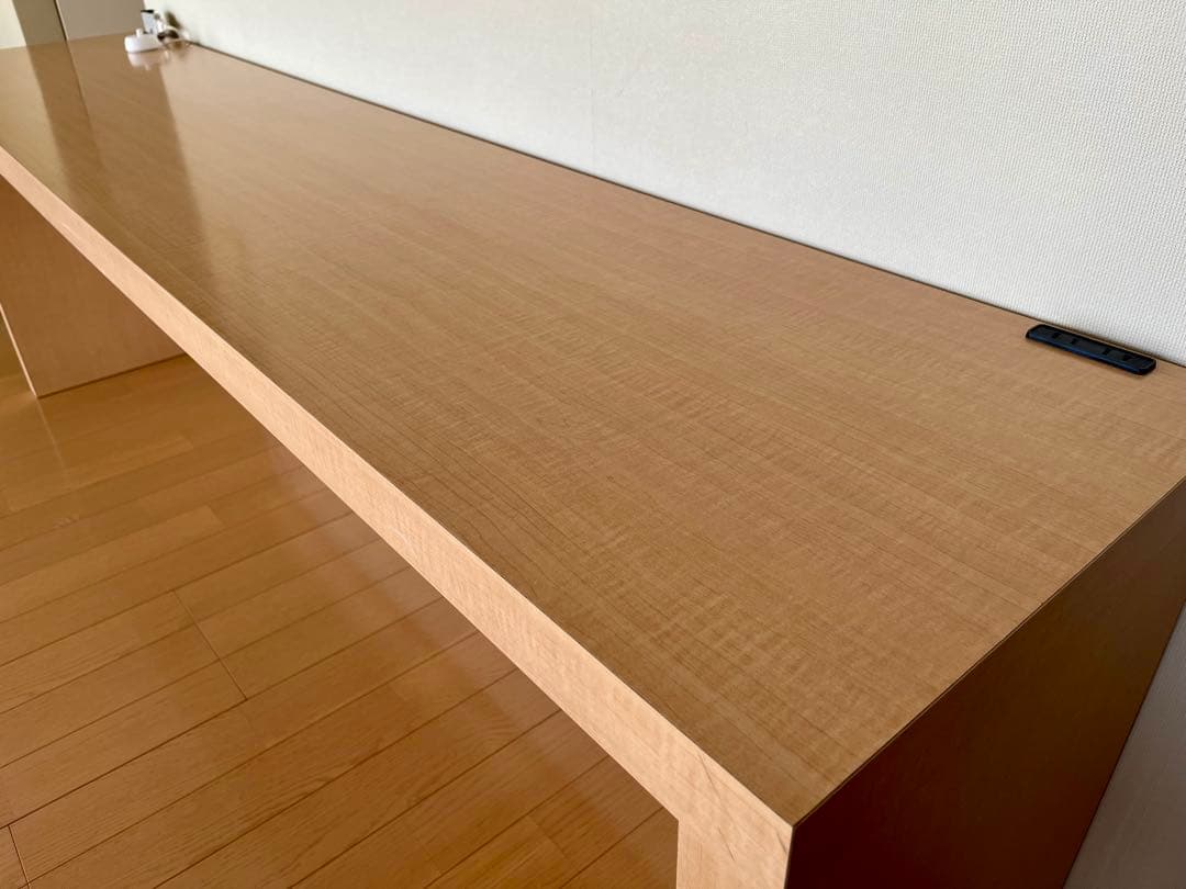 匿名送料無料 幅2m10cmナチュラルウッド シンプルデスク スリムデスク 90×45 天板PVC コード通し 巾木よけ RT-1097を激安で販売