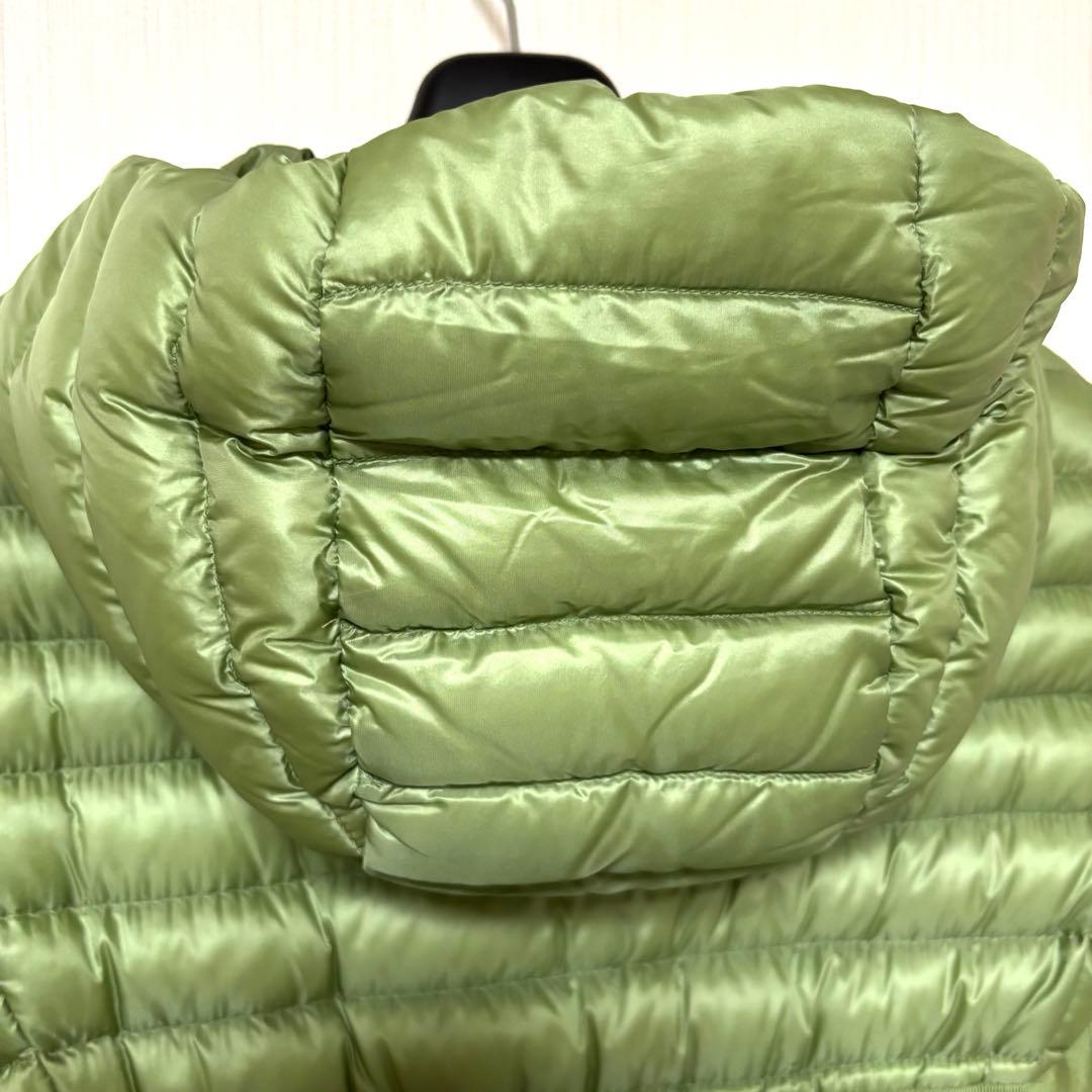 KKK様専用 モンクレール ライトダウンジャケットS フード ドローコード