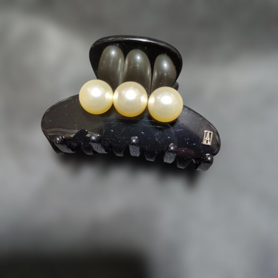 今週末まで値下げ!!Alexandre de Parisクリップ　パール 値下げ【新品未使用】人気完売品alexandre de parisクリップ パール