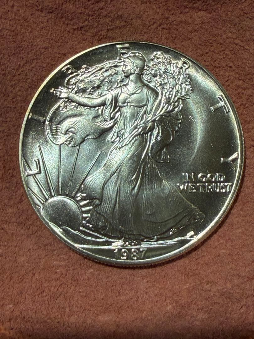 イーグル銀貨 1987年 アメリカ合衆国造幣局発行 1oz銀貨 純銀 31.1g