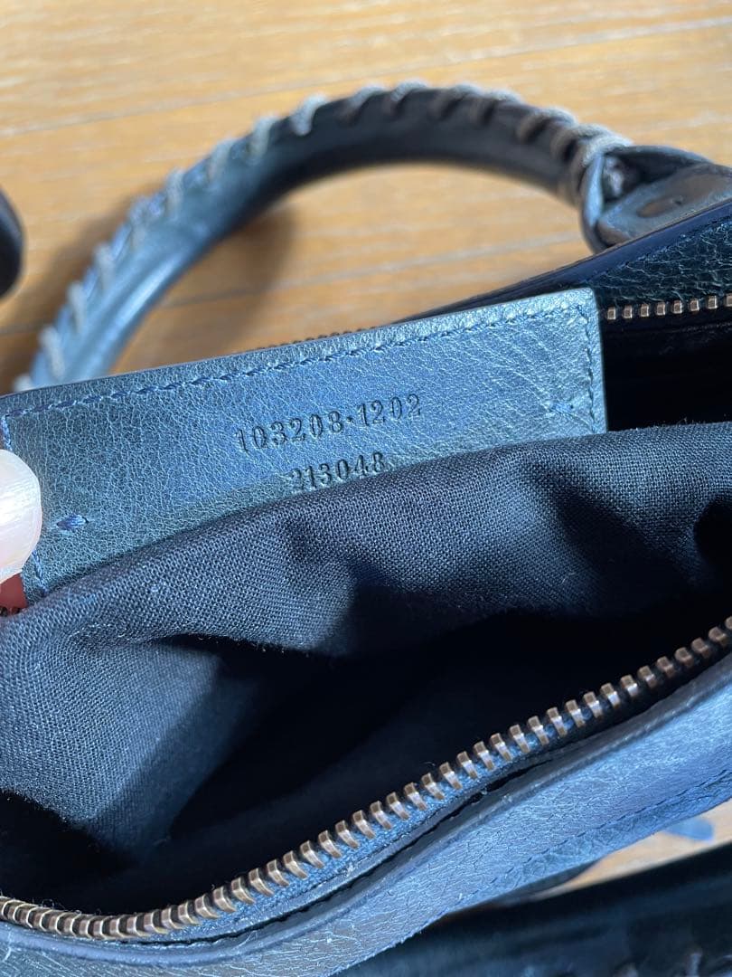 《美品》BALENCIAGA ザシティ レザー 2WAY ハンドバッグ ブラック