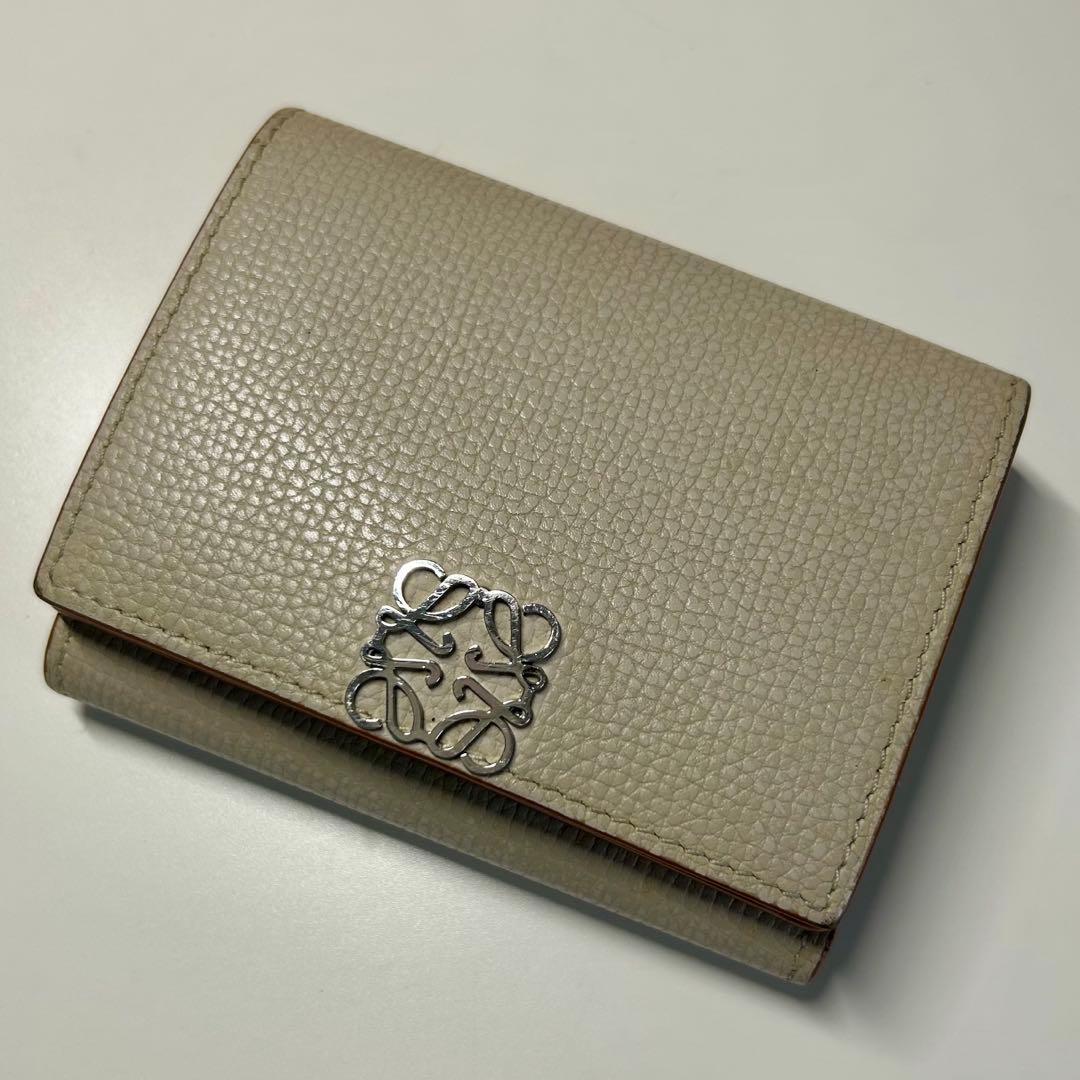 【あんしん鑑定対象】LOEWE ロエベ アナグラム トライフォールド ウォレット LOEWE（ロエベ） 【新品未使用】ロエベ アナグラム トライフォールド