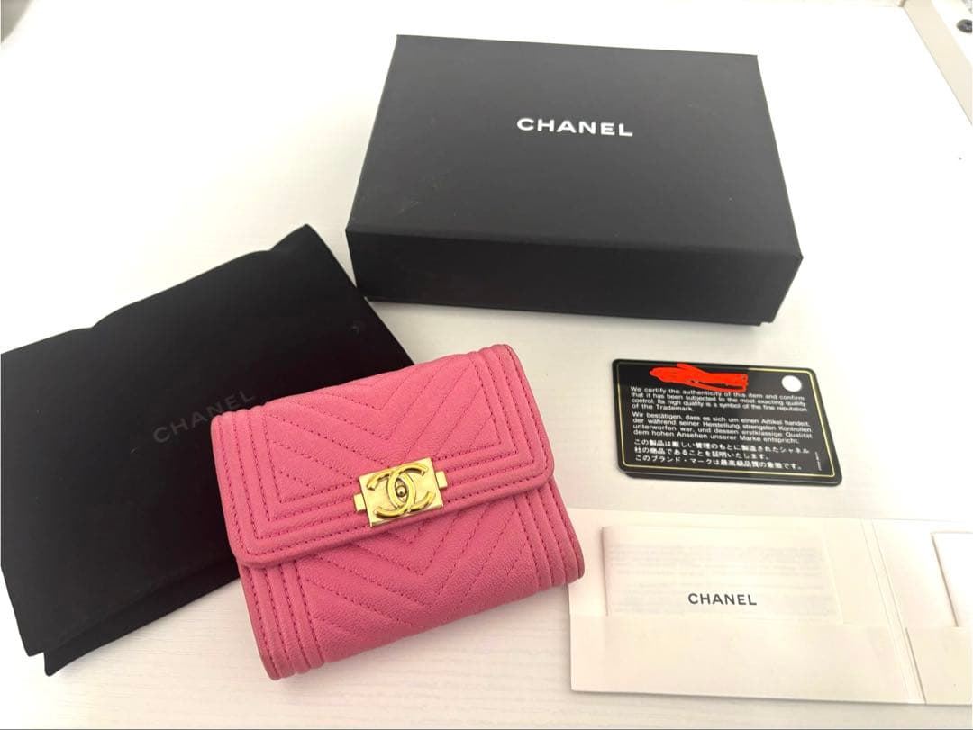 る*゜様 CHANEL 財布 ボーイフレンド ピンク ミニウォレット シャネル 最強開運日に向けてチェックしたい「シャネル」の財布｜持つだけで気分