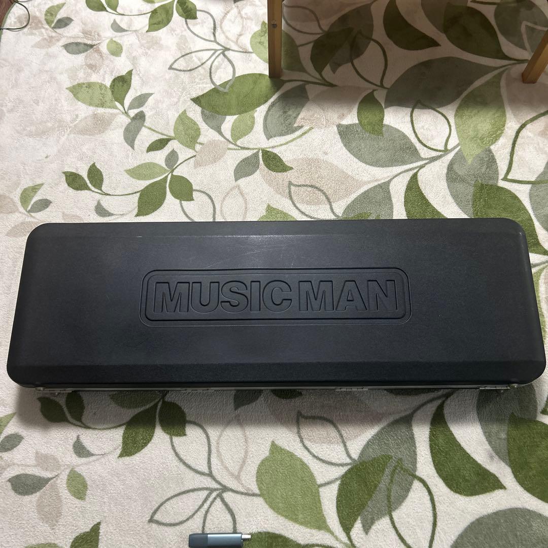 MUSIC MAN ベースケース 鍵付き　スティングレイ5 ベース用ハードケース/Musicman Stingray 純正ハードケースの通販 by K